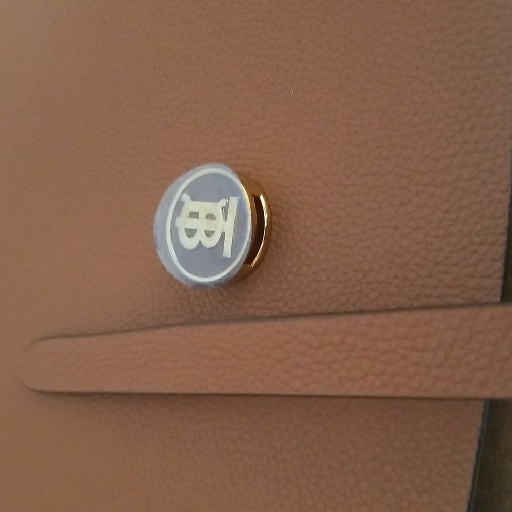New Burberry Anne Grainy Leather Hobo Bag - Picture 10 of 14
